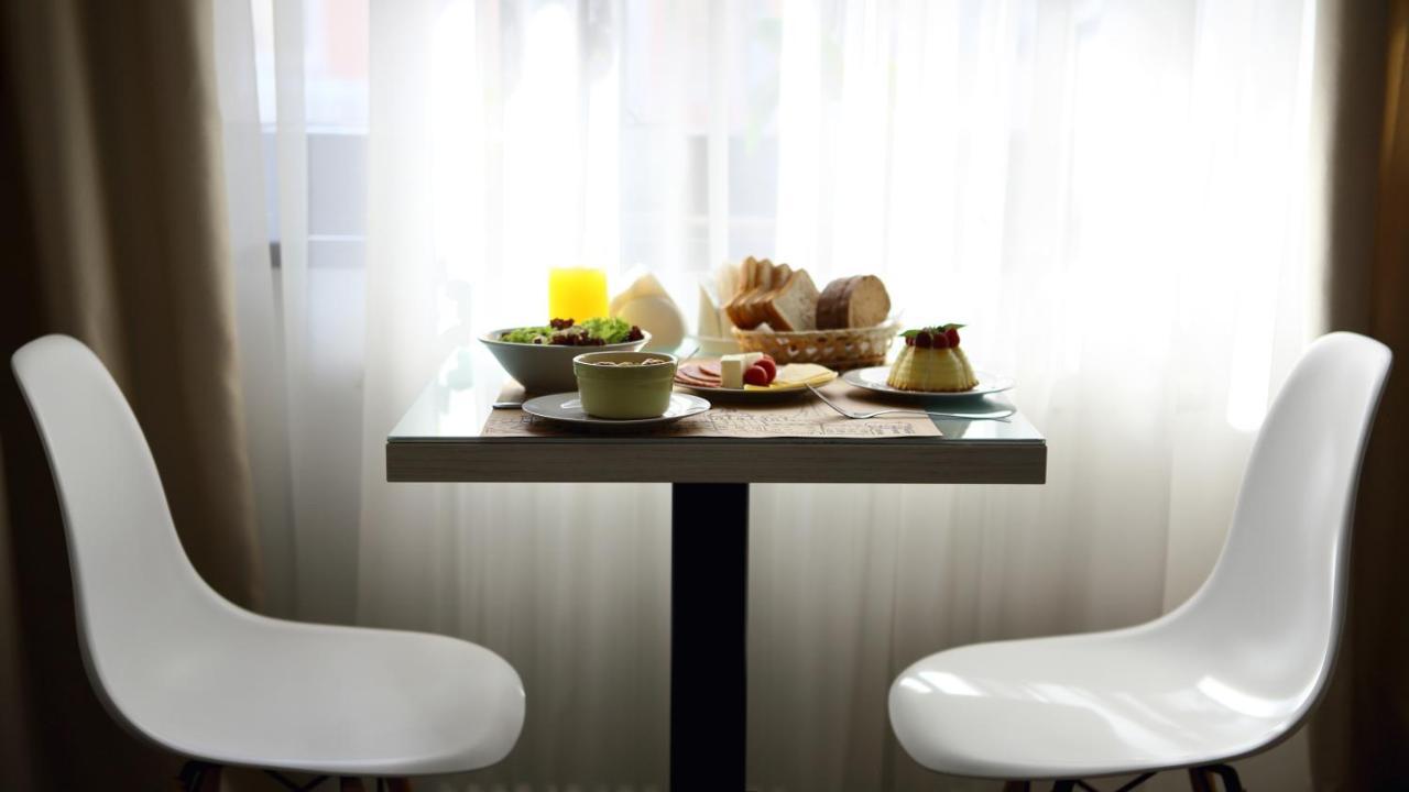 Hotel Sacvoyage Lviv Exterior photo